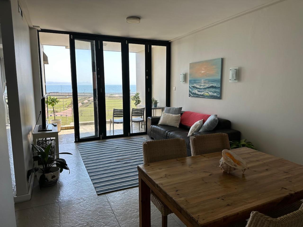 Seabreeze 301 Quayside - Point #accommodation - Access & Ocean Views - 2 Bedroom