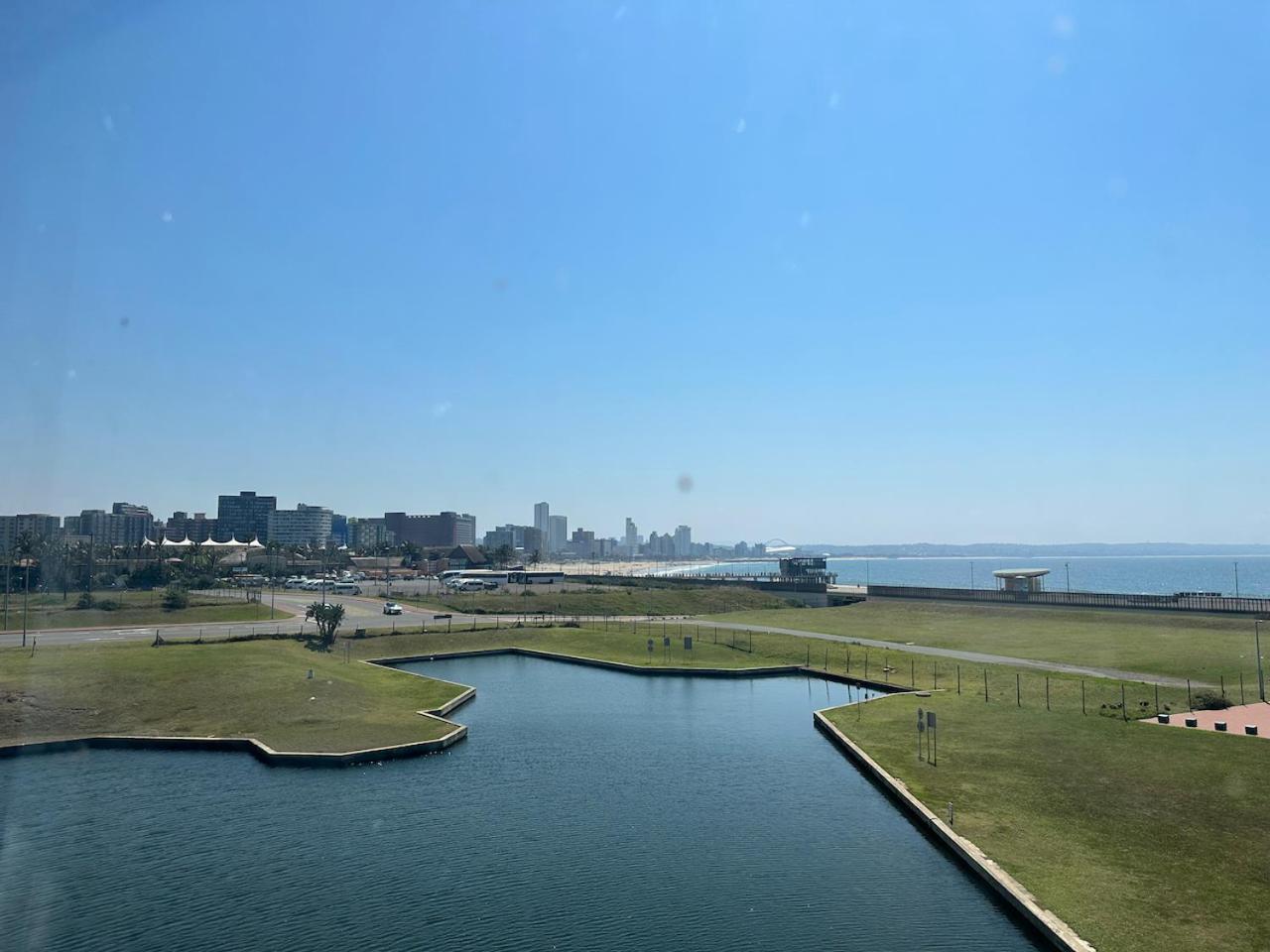Apartamento Seabreeze 301 Quayside - Point #accommodation - Access & Ocean Views - 2 Bedroom Durban
